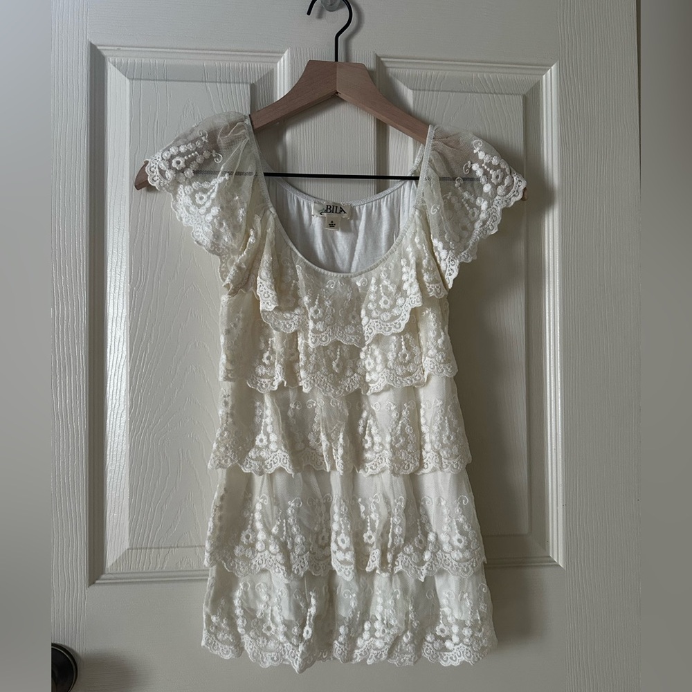 Bila - via Boot Barn - Cream Lace Blouse